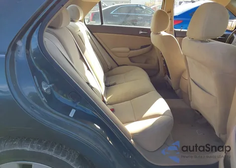 2005 Honda Accord 2.4 Lx from USA, damaged, VIN 1HGCM564X5A158213